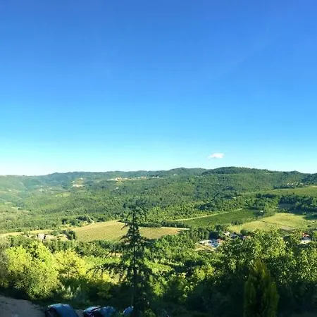 Ruine-motovun Dh * Motovun